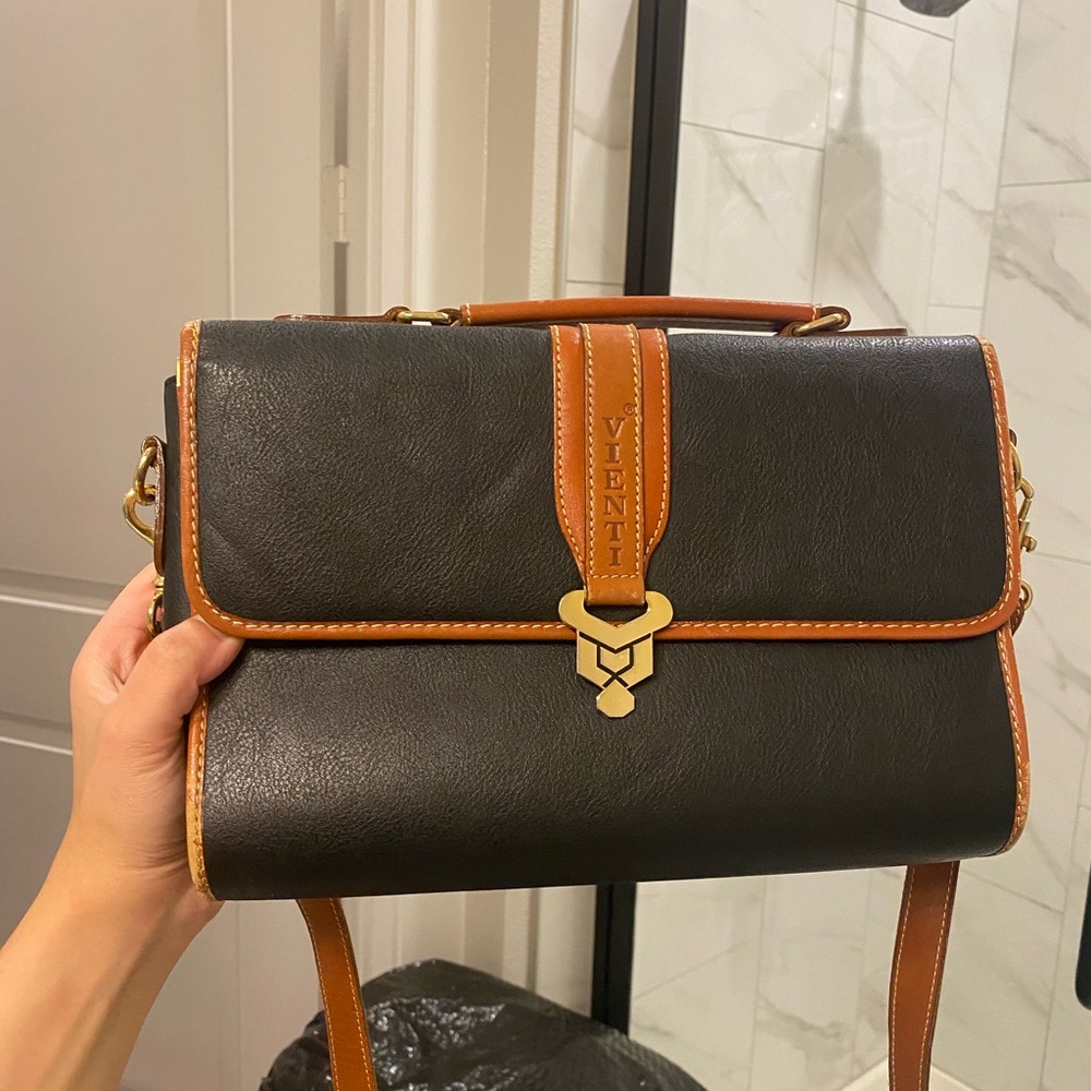 VIENTI Black and Tan Leather Satchel From Italy